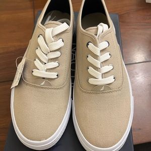 Men’s Nautica size 10 shoe